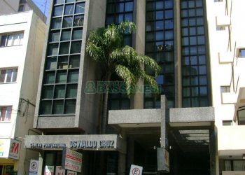 Sala com 52m², no bairro Centro em Caxias do Sul para Alugar
