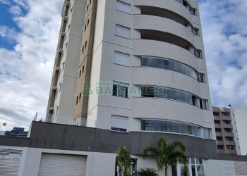 Apartamento com 73m², 2 dormitórios, 2 vagas, no bairro Vila Verde em Caxias do Sul para Comprar