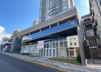 Loja com 168m², no bairro Lourdes em Caxias do Sul para Comprar