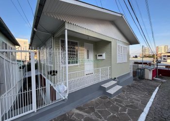 Casa com 92m², 3 dormitórios, no bairro Rio Branco em Caxias do Sul para Alugar