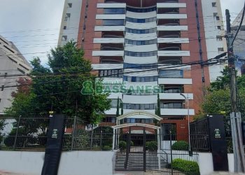 Apartamento com 455m², 3 dormitórios, 4 vagas, no bairro Centro em Caxias do Sul para Comprar