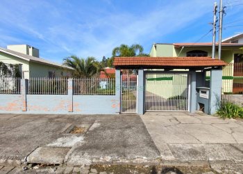 Casa com 142m², 1 dormitório, 1 vaga, no bairro Cidade Nova em Caxias do Sul para Comprar