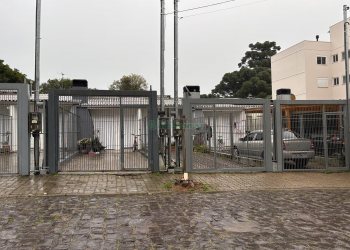 Casa com 52m², 2 dormitórios, 2 vagas, no bairro Ana Rech em Caxias do Sul para Alugar
