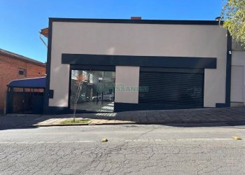 Loja com 400m², 8 vagas, no bairro São Pelegrino em Caxias do Sul para Alugar