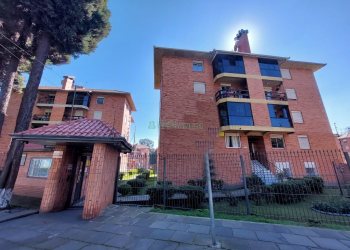 Apto Mobiliado com 57m², 2 dormitórios, 2 vagas, no bairro Universitário em Caxias do Sul para Alugar
