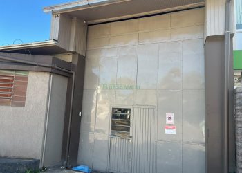 Pavilhão com 2500m², no bairro Sao Gotardo em Flores da Cunha para Alugar