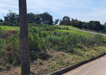Terreno com 409m², no bairro Monte Bérico em Caxias do Sul para Comprar