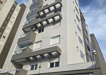 Apto Mobiliado com 112m², 2 dormitórios, 1 vaga, no bairro Lourdes em Caxias do Sul para Alugar