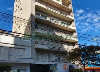 Apartamento, 2 dormitórios, no bairro Centro em Caxias do Sul para Alugar