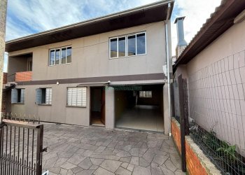 Casa com 82m², 3 dormitórios, 3 vagas, no bairro Serrano em Caxias do Sul para Alugar