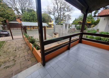 Casa com 270m², 3 dormitórios, 1 vaga, no bairro Bela Vista em Caxias do Sul para Alugar