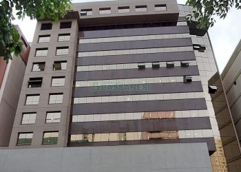 Sala com 88m², 1 vaga, no bairro Centro em Caxias do Sul para Comprar