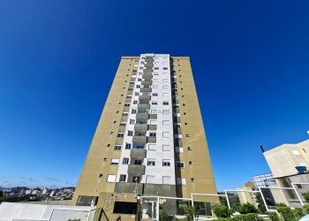 Apartamento com 54m², 2 dormitórios, 1 vaga, no bairro São Leopoldo em Caxias do Sul para Alugar