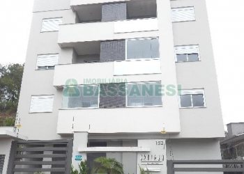 Apartamento com 63m², 2 dormitórios, 2 vagas, no bairro Vinhedos em Caxias do Sul para Comprar