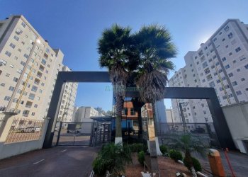 Apto Mobiliado com 42m², 2 dormitórios, 1 vaga, no bairro Panazzolo em Caxias do Sul para Alugar