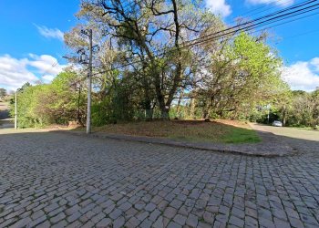 Terreno com 1080m², no bairro Vila Horn em Caxias do Sul para Comprar