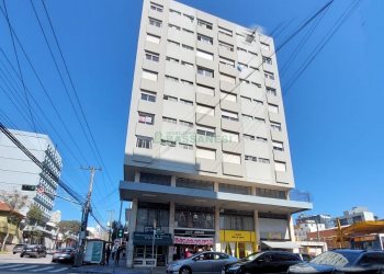 Apartamento com 30m², 1 dormitório, no bairro Centro em Caxias do Sul para Alugar