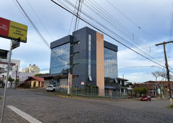 Predio com 1004m², 10 vagas, no bairro Pio X em Caxias do Sul para Alugar ou Comprar