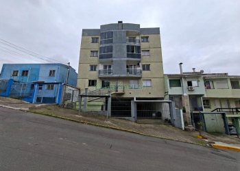 Apto Mobiliado com 59m², 2 dormitórios, 1 vaga, no bairro Reolon em Caxias do Sul para Alugar