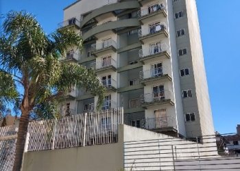 Apto Mobiliado com 42m², 1 dormitório, 1 vaga, no bairro Lourdes em Caxias do Sul para Alugar