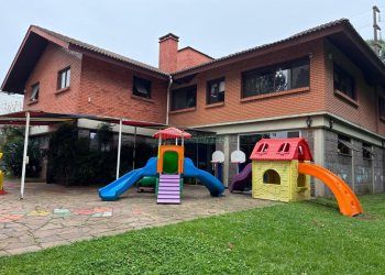 Casa com 390m², 4 dormitórios, 4 vagas, no bairro Lourdes em Caxias do Sul para Alugar