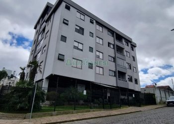 Apartamento com 96m², 3 dormitórios, 2 vagas, no bairro Madureira em Caxias do Sul para Comprar