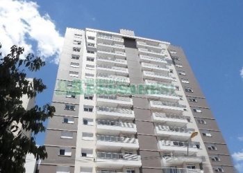 Apartamento com 97m², 3 dormitórios, 2 vagas, no bairro Centro em Caxias do Sul para Alugar