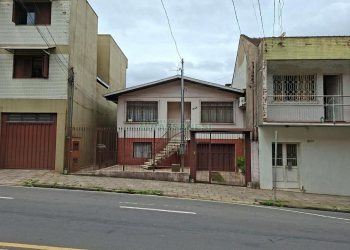 Casa com 148m², 3 dormitórios, 2 vagas, no bairro Cristo Redentor em Caxias do Sul para Alugar