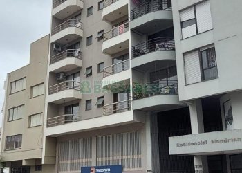 Kitinete com 37m², 1 dormitório, no bairro Centro em Caxias do Sul para Alugar