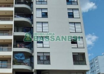 Apto Mobiliado com 84m², 2 dormitórios, 1 vaga, no bairro Centro em Caxias do Sul para Alugar