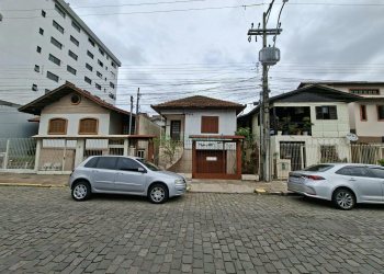Casa com 40m², 2 dormitórios, no bairro Pio X em Caxias do Sul para Alugar