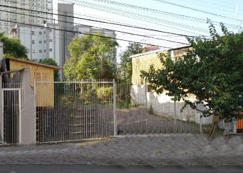 Terreno com 605m², no bairro Centro em Caxias do Sul para Alugar ou Comprar