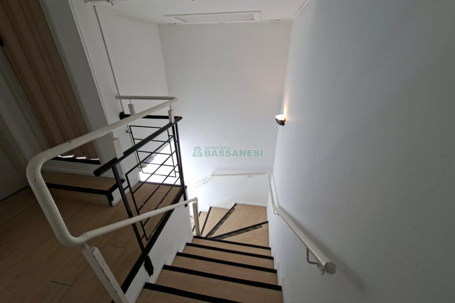 Sala, no bairro Centro em Caxias do Sul para Alugar