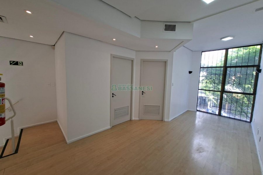 Sala, no bairro Centro em Caxias do Sul para Alugar