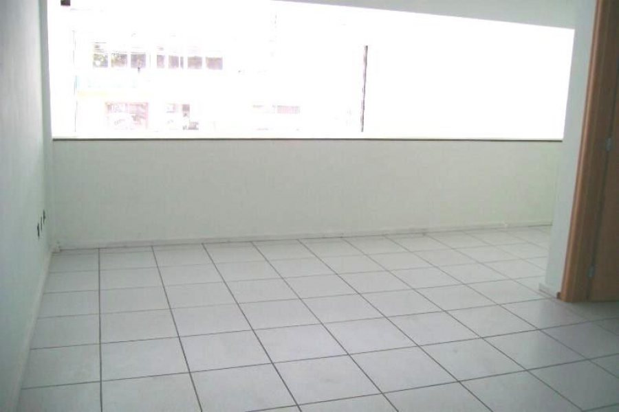 Loja com 90m², no bairro São Pelegrino em Caxias do Sul para Alugar