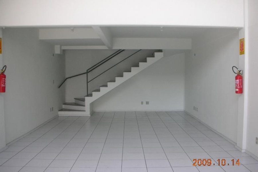 Loja com 90m², no bairro São Pelegrino em Caxias do Sul para Alugar