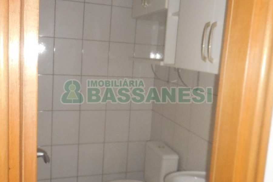 Loja com 99m², no bairro São Pelegrino em Caxias do Sul para Alugar