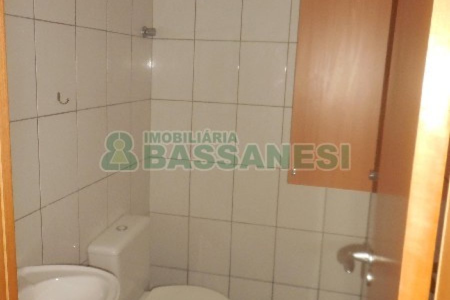 Loja com 99m², no bairro São Pelegrino em Caxias do Sul para Alugar