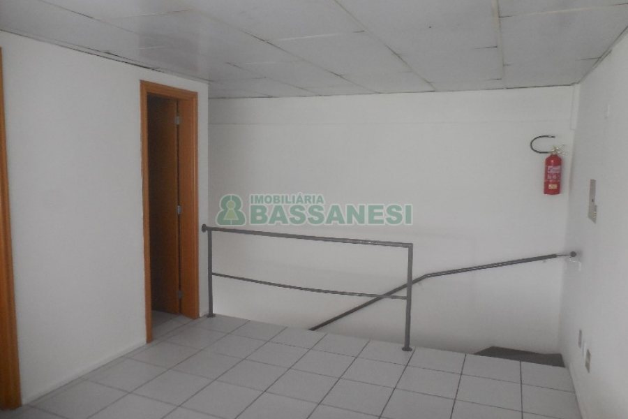 Loja com 99m², no bairro São Pelegrino em Caxias do Sul para Alugar