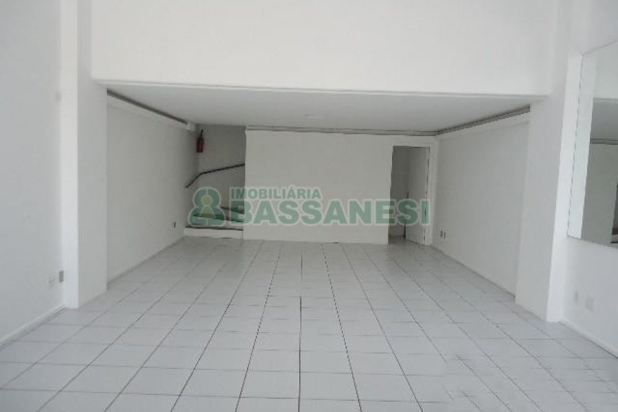 Loja com 99m², no bairro São Pelegrino em Caxias do Sul para Alugar