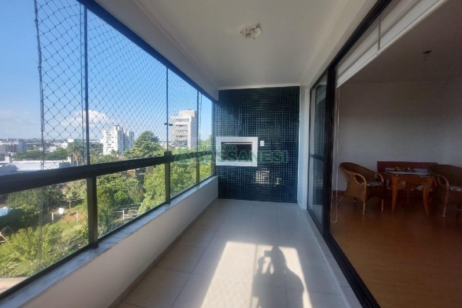 Apto Mobiliado com 58m², 3 dormitórios, 2 vagas, no bairro Lourdes em Caxias do Sul para Alugar