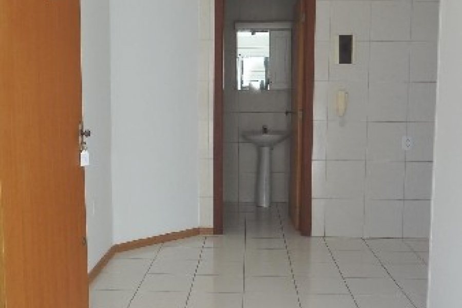 Apartamento com 40m², 1 dormitório, 1 vaga, no bairro Centro em Caxias do Sul para Alugar