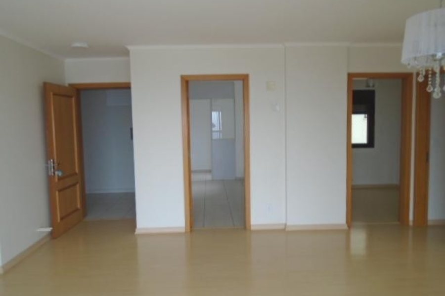 Apartamento com 130m², 3 dormitórios, 2 vagas, no bairro Lourdes em Caxias do Sul para Alugar