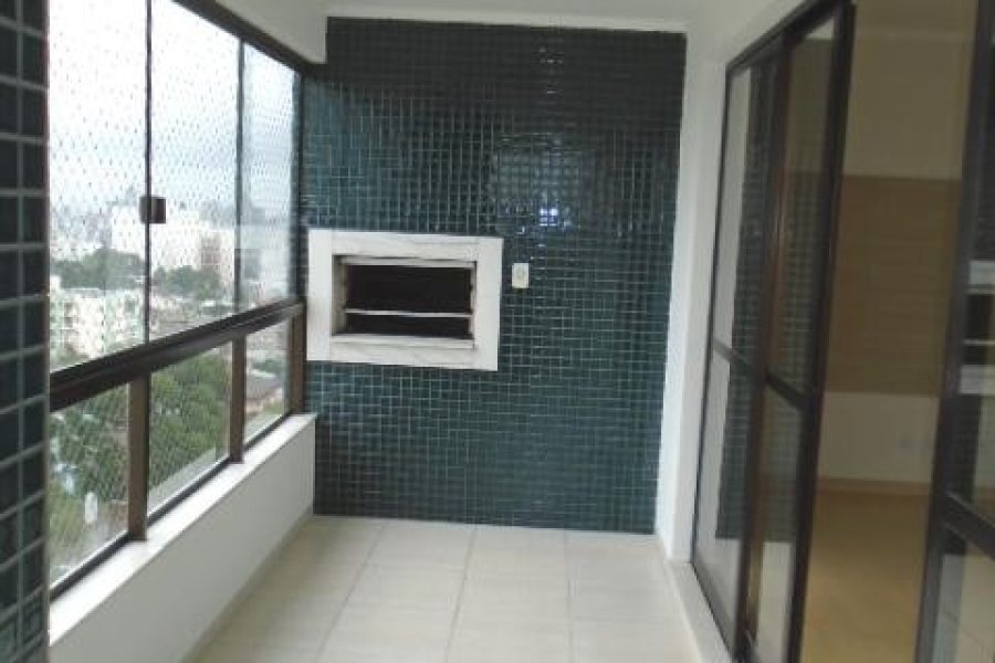 Apartamento com 130m², 3 dormitórios, 2 vagas, no bairro Lourdes em Caxias do Sul para Alugar