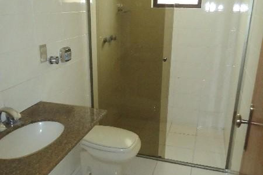 Apartamento com 130m², 3 dormitórios, 2 vagas, no bairro Centro em Caxias do Sul para Alugar