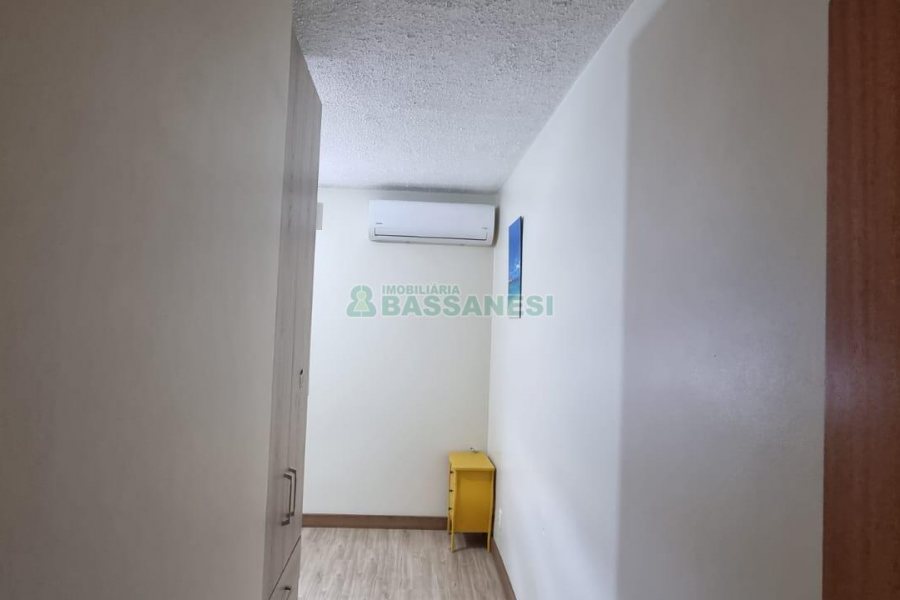 Apartamento com 57m², 2 dormitórios, 1 vaga, no bairro Jardim América em Caxias do Sul para Comprar