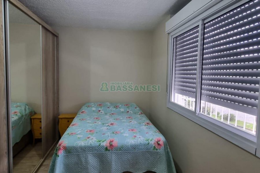 Apartamento com 57m², 2 dormitórios, 1 vaga, no bairro Jardim América em Caxias do Sul para Comprar