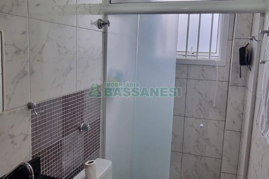 Apartamento com 57m², 2 dormitórios, 1 vaga, no bairro Jardim América em Caxias do Sul para Comprar