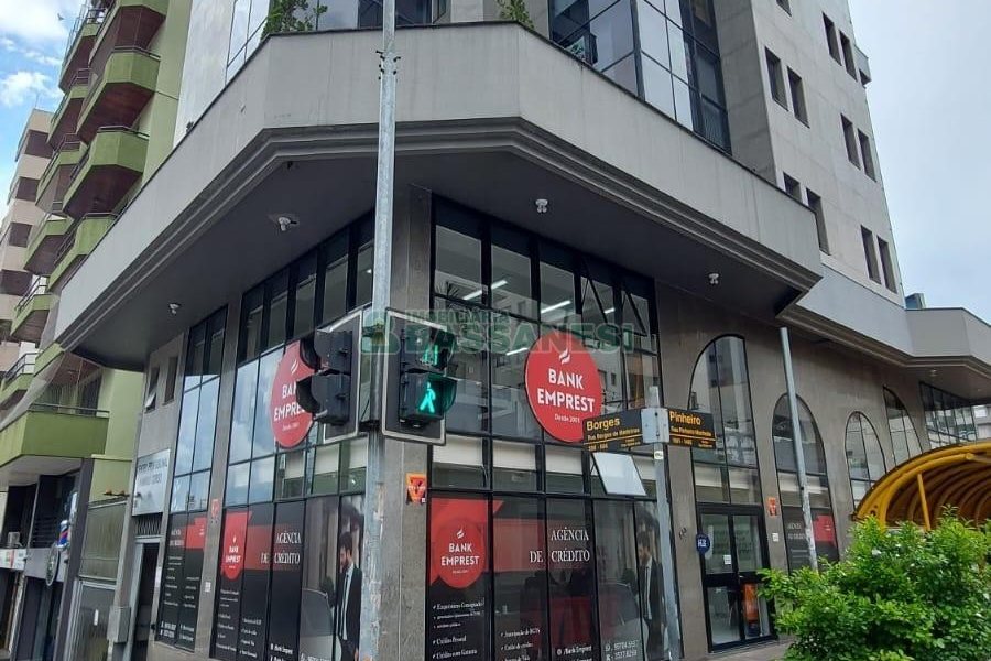 Sala com 60m², 1 vaga, no bairro Centro em Caxias do Sul para Alugar