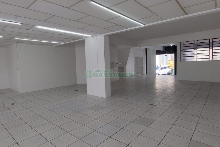 Loja com 230m², no bairro Centro em Caxias do Sul para Alugar